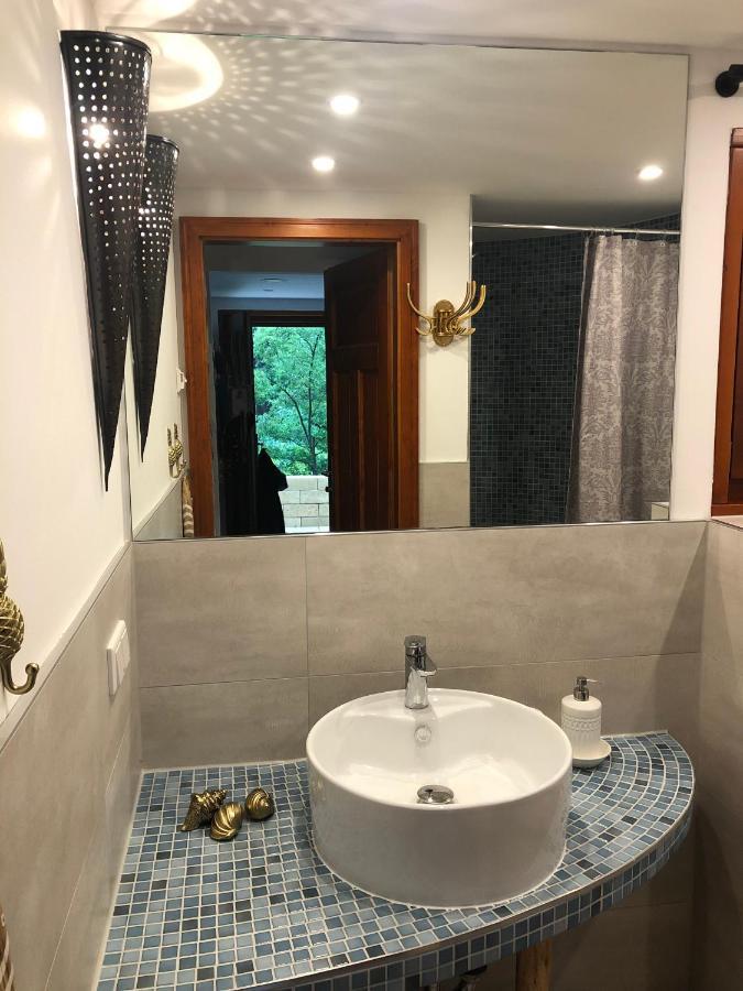 Bungalows Am Waldessaum Bei Hohenzieritz 外观 照片