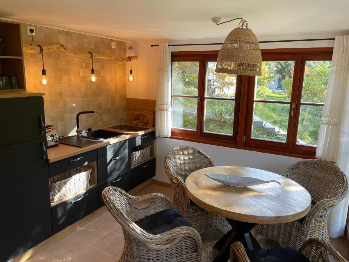 Bungalows Am Waldessaum Bei Hohenzieritz 外观 照片